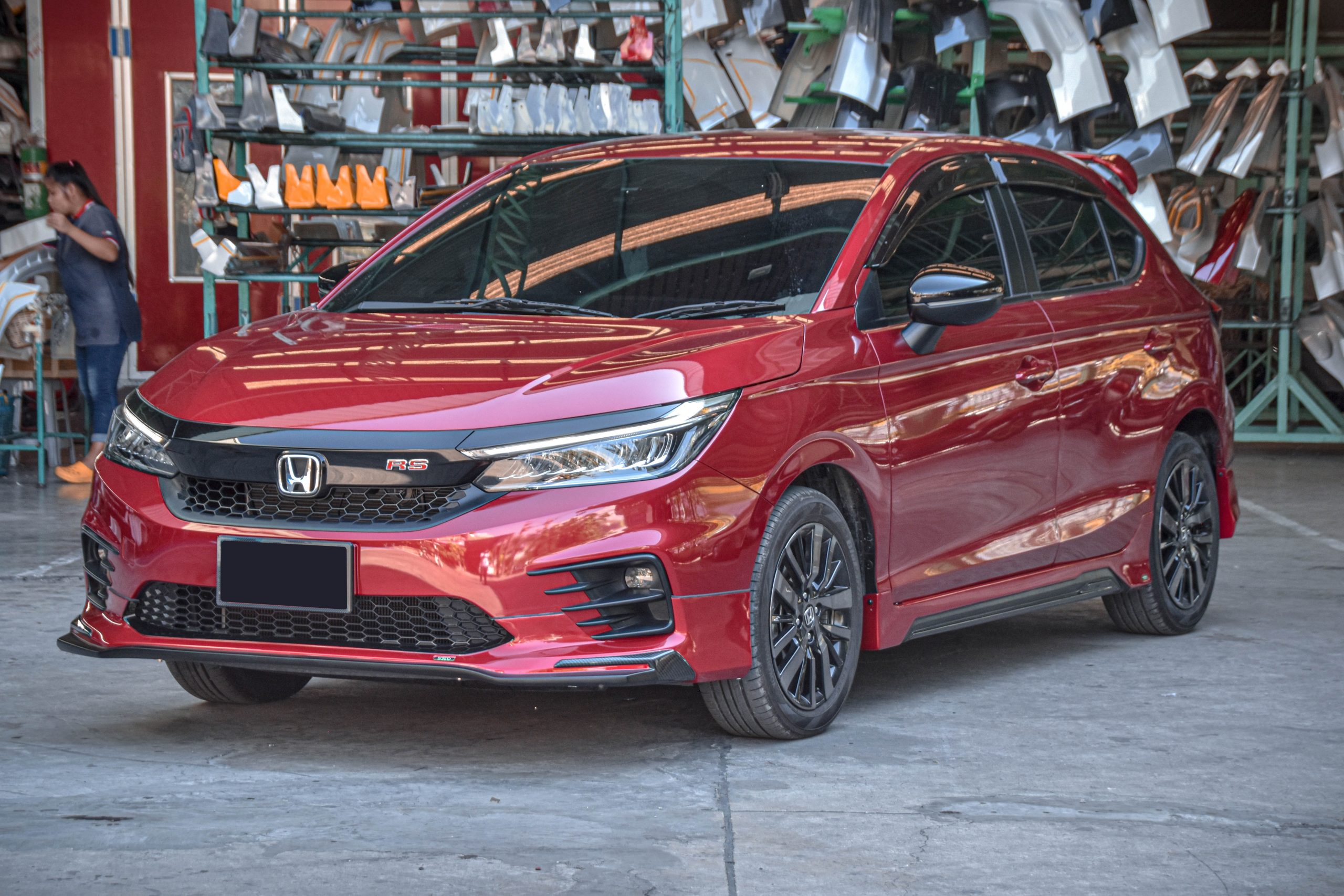 ชุดแต่ง Honda City Hatchback ชุด SPORT RS สีแดง